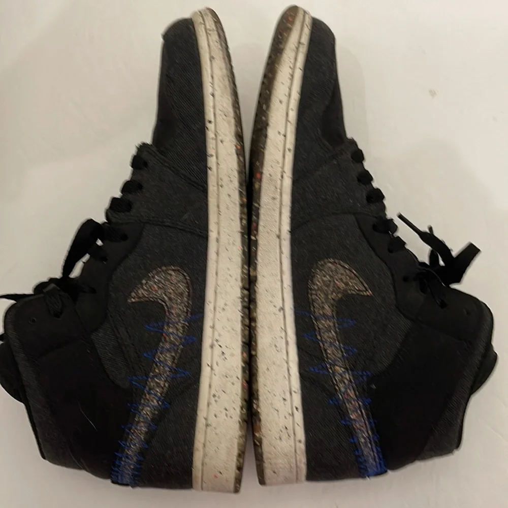NIKE AIR JORDAN 1MID RUNNING SNEAKERS MENS SIZE 11